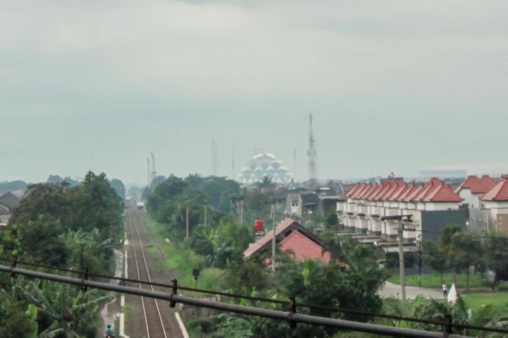 Super Oyo Capital O 483 Tamansari Panoramic Bandung Hotel Екстериор снимка